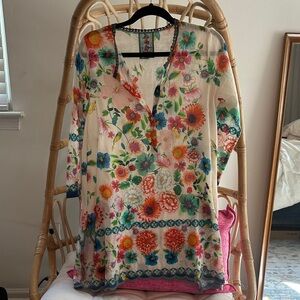 Johnny Was Floral Print Cream Women's Tunic Top - Lightweight Garden Bloom Sz xs